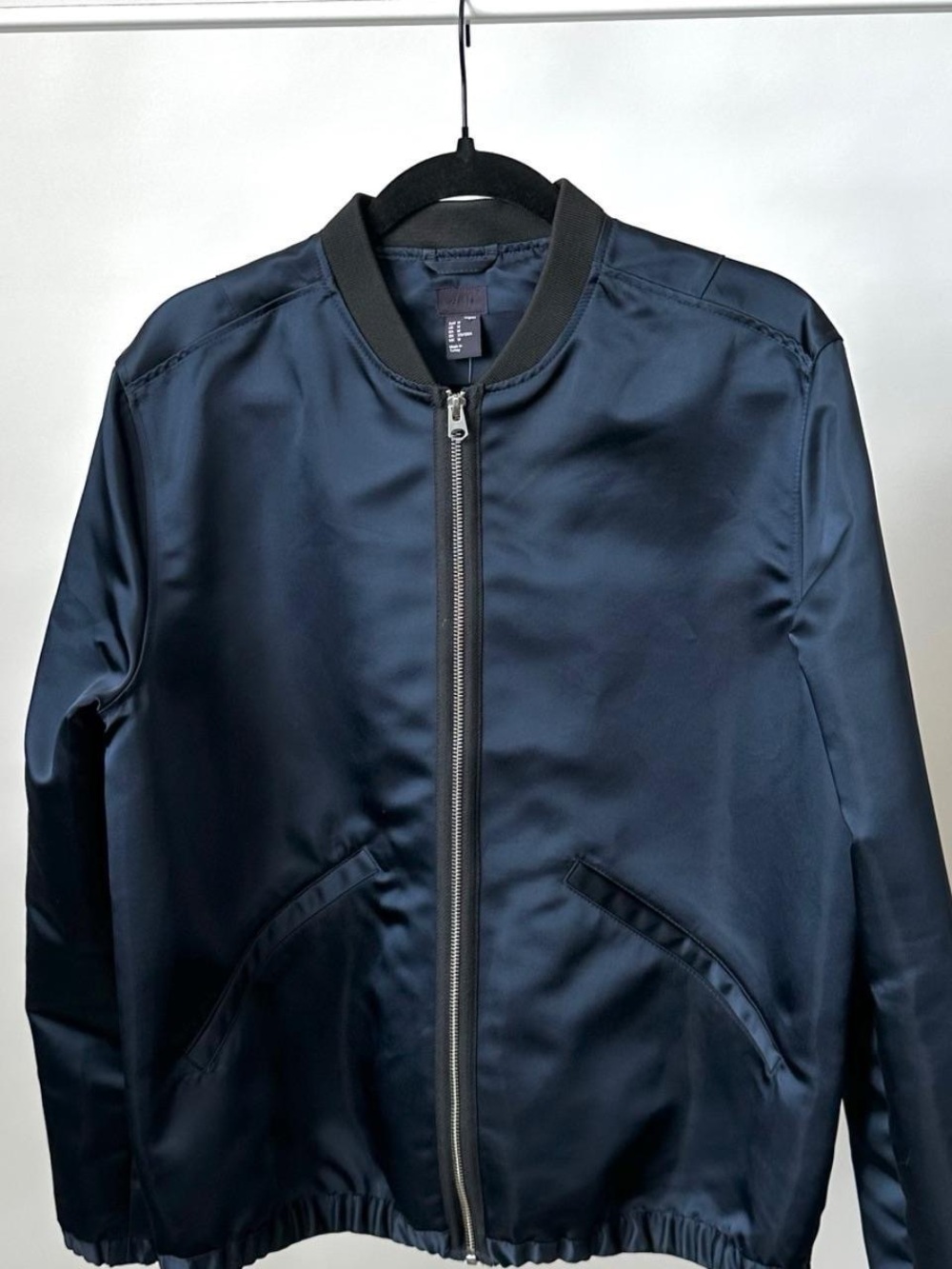 H&M Men's Sporty Satin Bomber Jacket - Navy Blue Classic Zip Front-Medium
